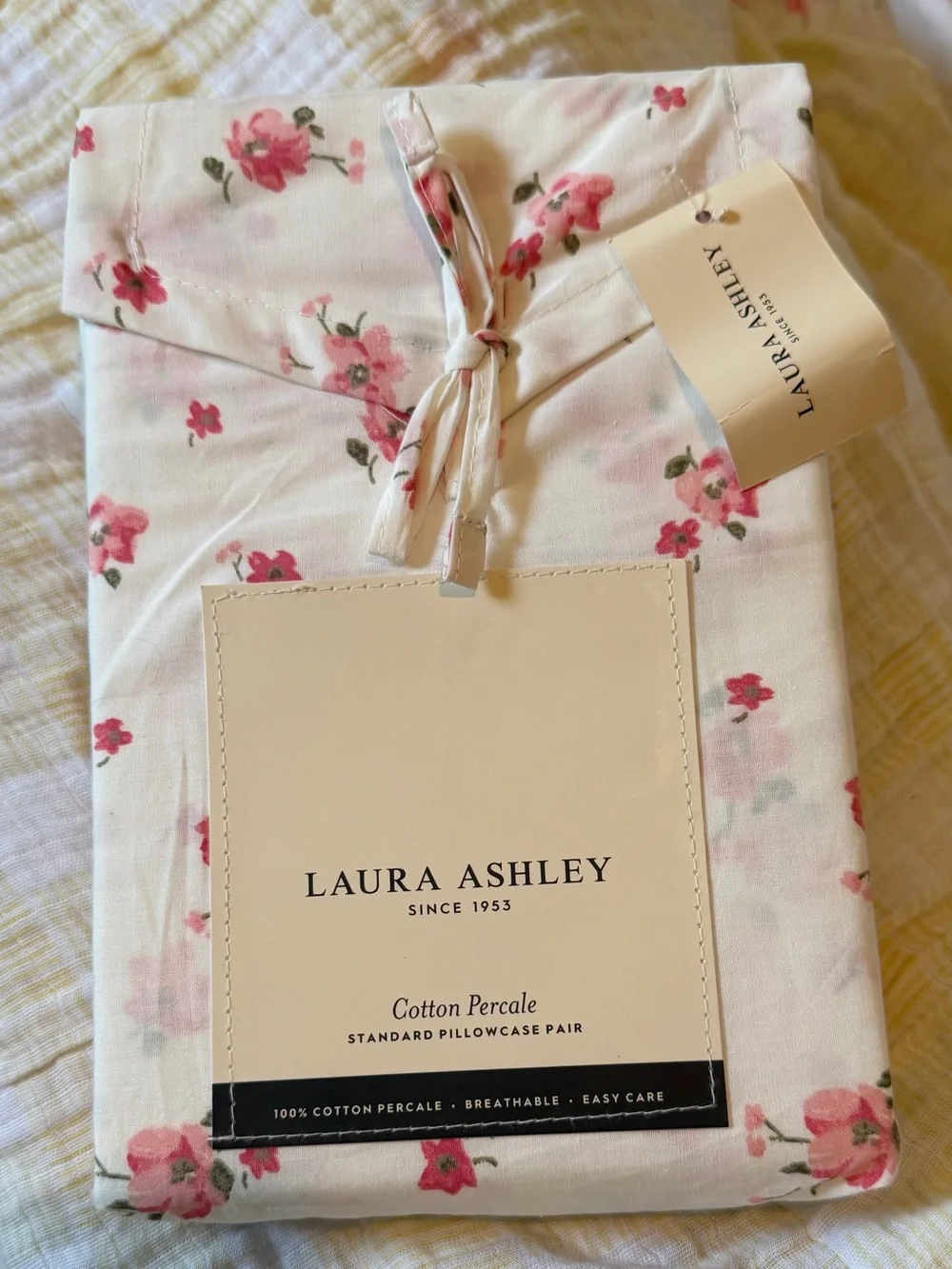 NWT ~ Laura Ashley Cotton Percale Floral Standard Set Pillowcases
